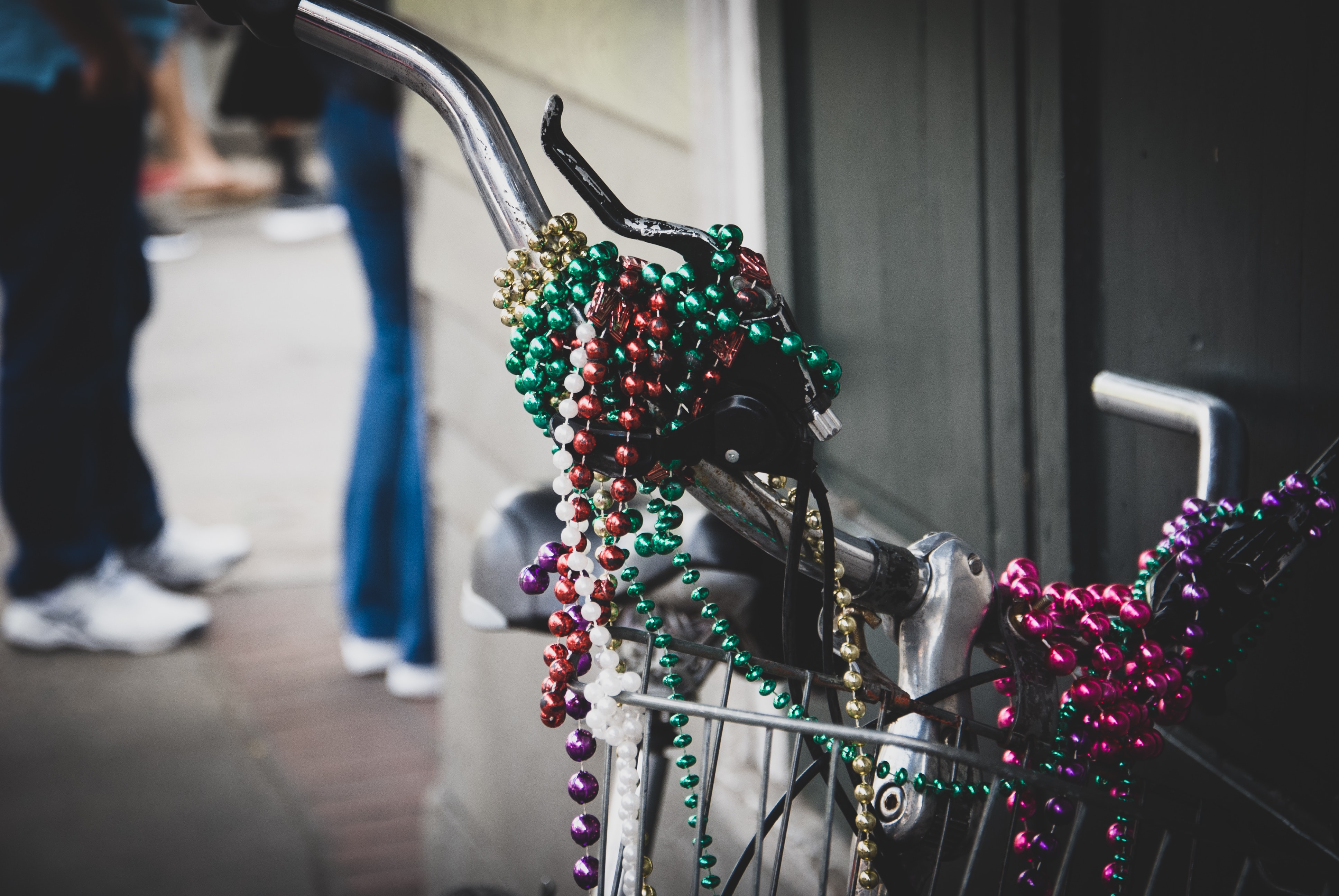WET T-SHIRT GHOST HUNTERS FOUND STRANGLED IN THEIR OWN BEADS