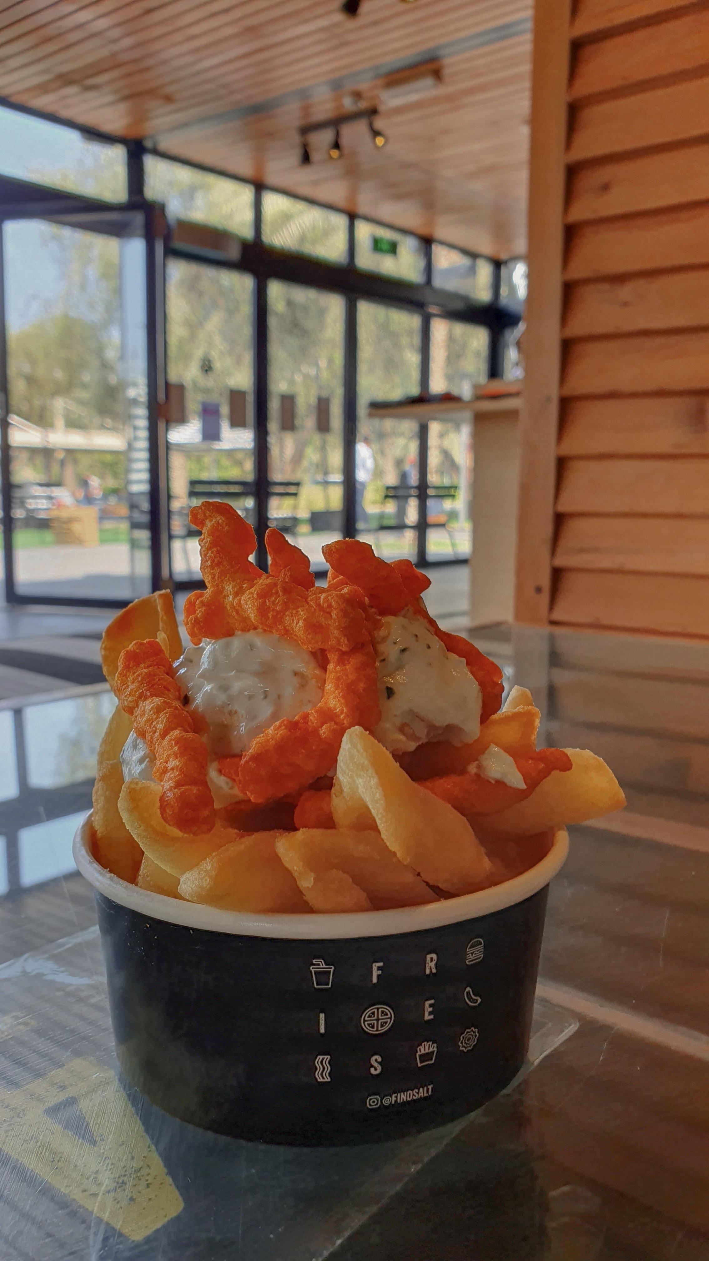 IS THIS THE CHEETO TASTING WITH COMPLIMENTARY FIZZY DRINKS BUFFET ADVERTISED FOR 7PM, OR AM I IN THE WRONG ROOM?