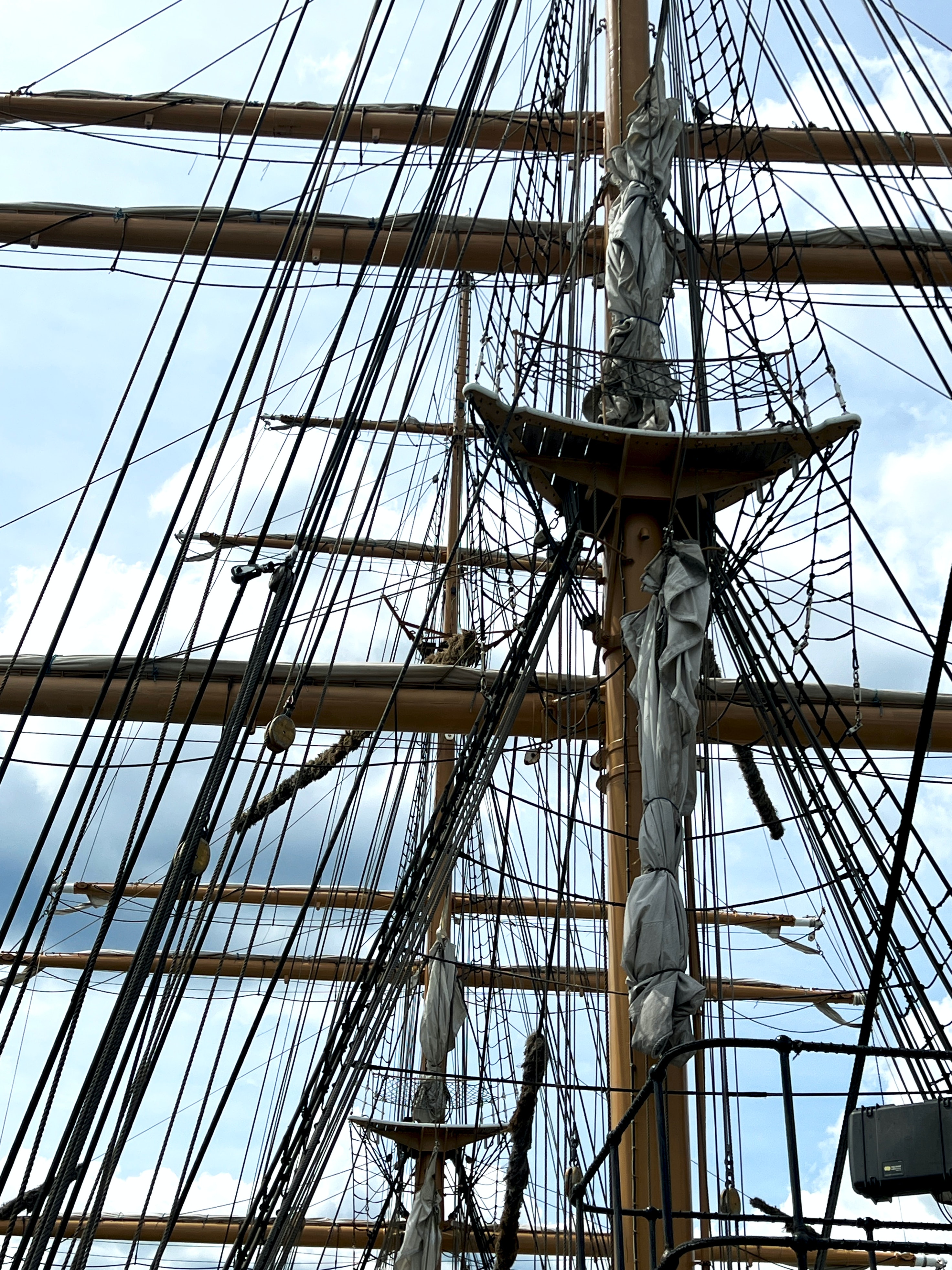3 LADY PIRATES WHO WERE FREAKS IN THE SHEETS